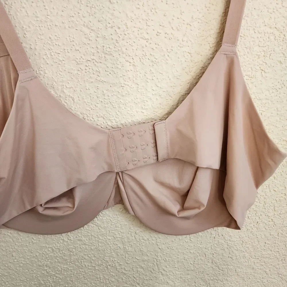 SKIMS Smoothing Full Coverage Underwire Bra Womens Size 44D Nude Clay NWT Comfor - Picture 9 of 10